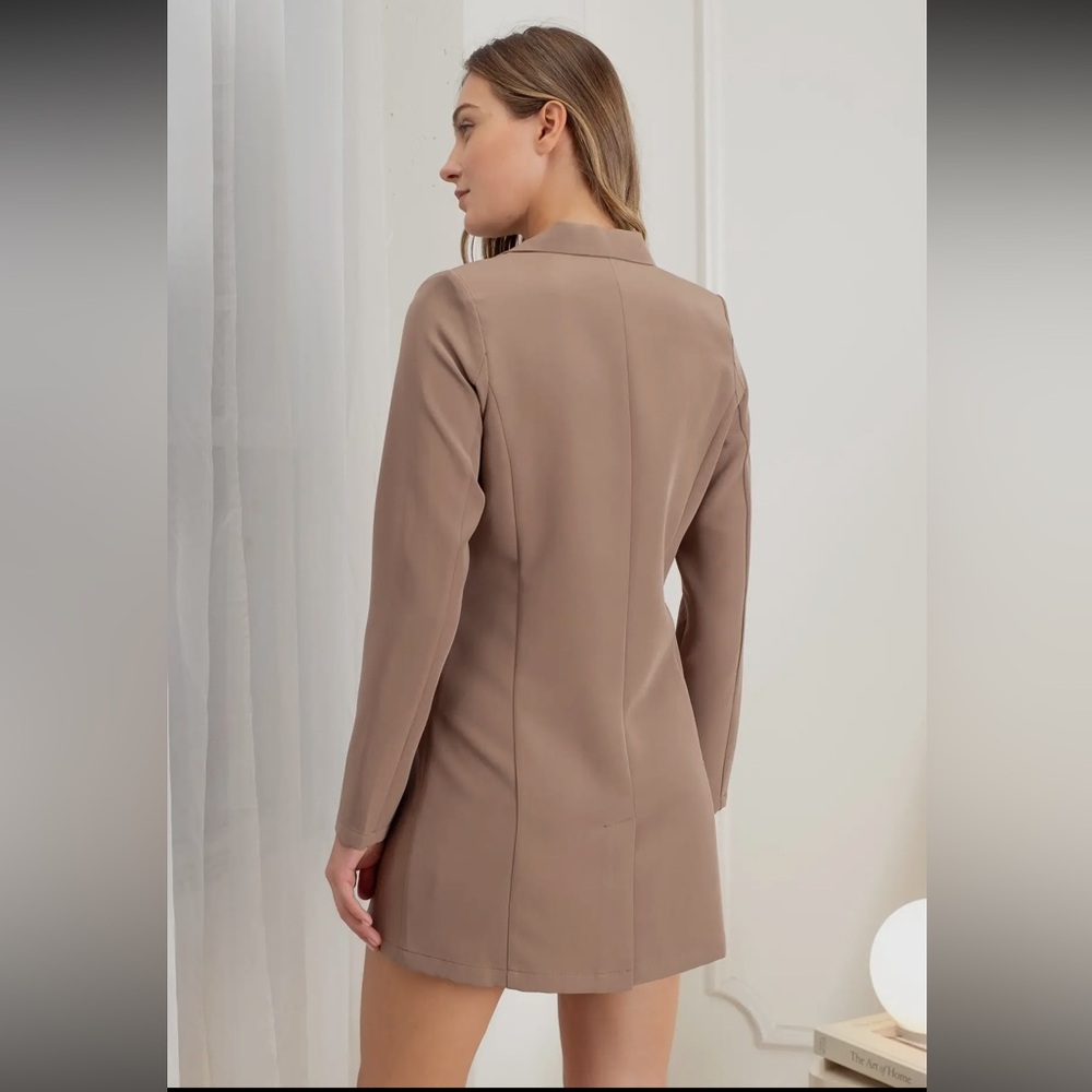 945. LAST 1! COST 🛑Taupe Blazer Jacket Coat Double Breasted Long Sleeve Pockets - Picture 3 of 4